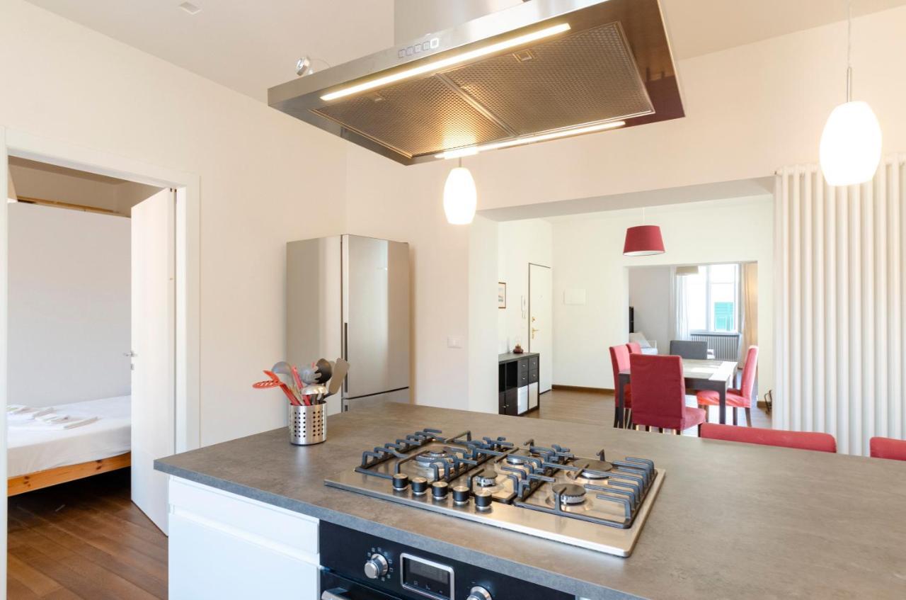 Joivy Spacious Family Apt For 4, In Carignano, Genoa Luaran gambar